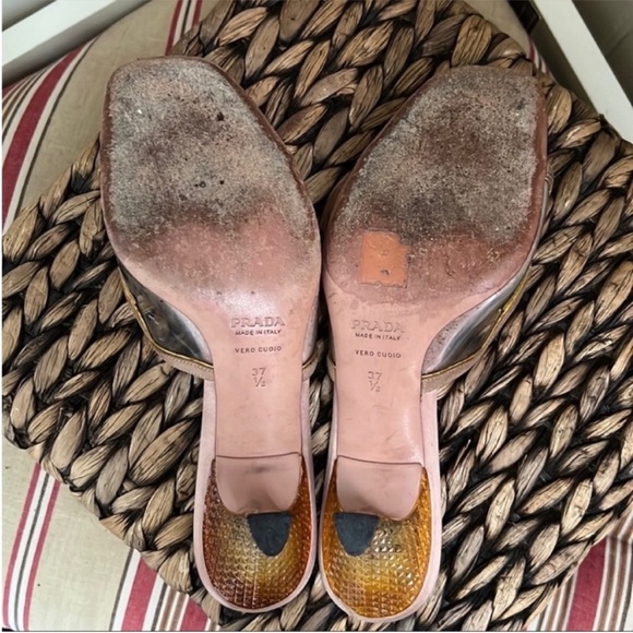 Prada Gold Suede Trimmed Textured Lucite Heeled Mules - Picture 13 of 14